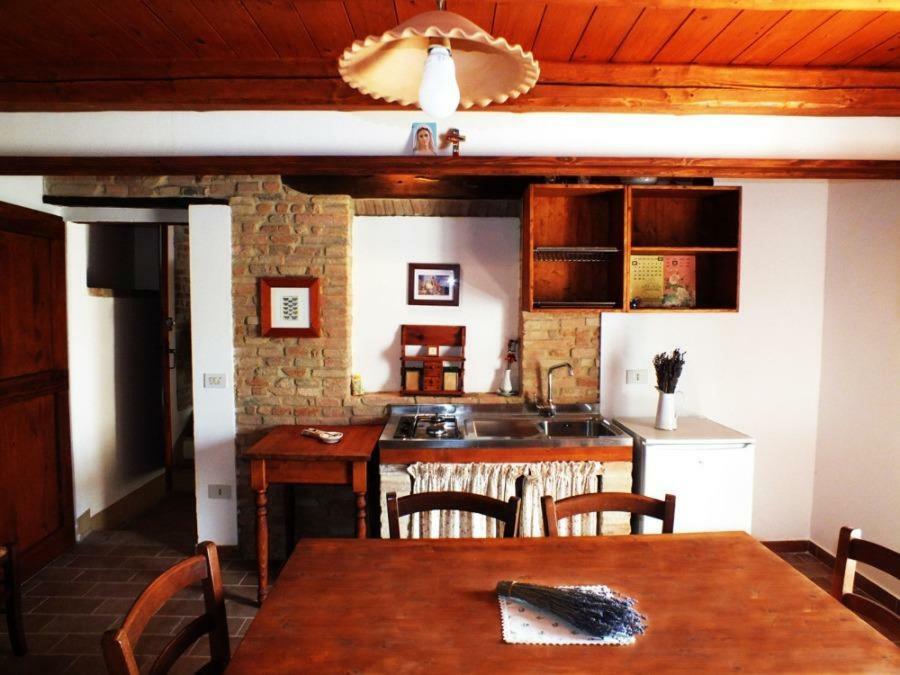 Agriturismo La Casa Della Lavanda - Il Casale Monte San Vito Eksteriør bilde